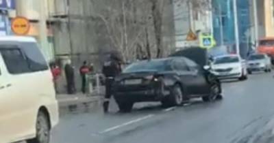 Сбивший людей в Астрахани водитель оказал сопротивление полиции