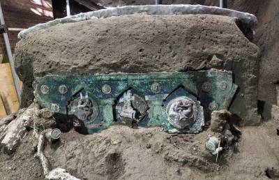 В Италии нашли хорошо сохранившуюся римскую колесницу