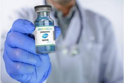 Создатели вакцины Biontech/Pfizer предлагают вводить третью дозу