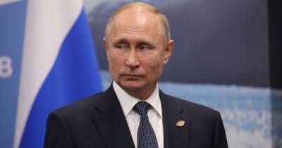 Карл Бильдт: Нужно отказаться от попыток перезагрузить отношения с Россией