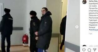 Родные Джумаева обнародовали видео с ним из суда
