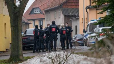 Полицейский рейд в Тюрингии: что стоит за «Туронен» и «Гвардией 20»?