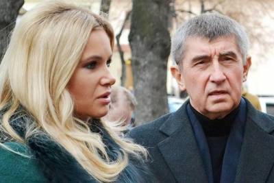 Премьер Чехии заявил, что его семье угрожали убийством из-за карантина