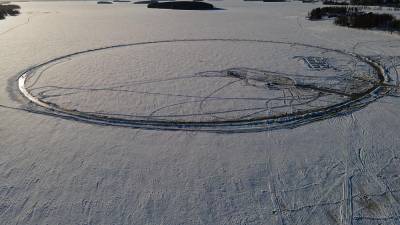 Финляндия: самая большая ледяная карусель