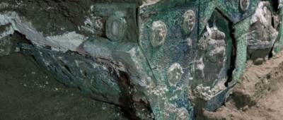 В Помпеях обнаружили античную колесницу для церемоний