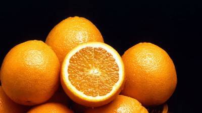 Россиян научили отличать хорошие апельсины от плохих по паре признаков