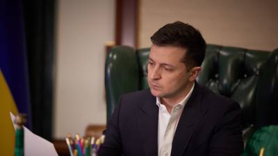 Зеленский ввёл санкции в отношении ряда украинских телеканалов