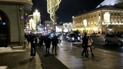 Сотрудники полиции остановили все акции протеста в Москве