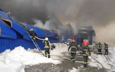 Пожар в Первомайске: появилось видео изнутри «Эпицентра»
