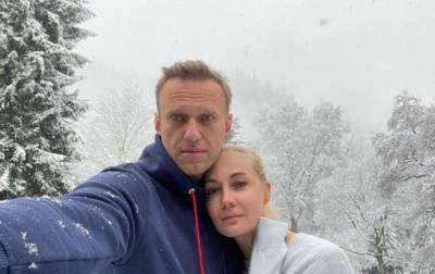 Лидеры Германии, Британии и Австрии призвали освободить Навального