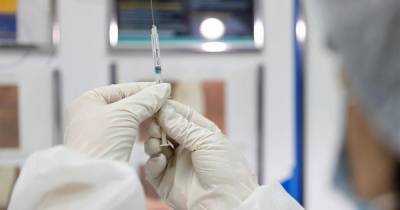 В Мексике одобрили экстренное использование вакцины "Спутник V"