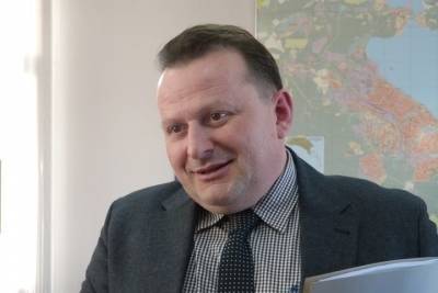 Горсовет Петрозаводска досрочно прекратил полномочия осуждённого за взятку депутата Матвеева