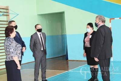 Заместитель министра образования Республики Беларусь Сергей Рудый посетил Свислочь