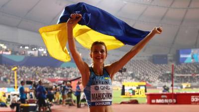 Реванш Ломаченко – Лопес, мировой рекорд Магучих: новости спорта 2 февраля
