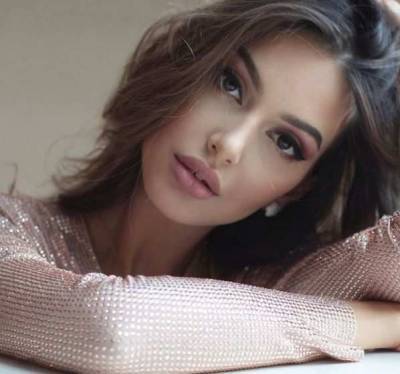 Оксана Воеводина жалеет, что делала «уродующие лицо уколы красоты»