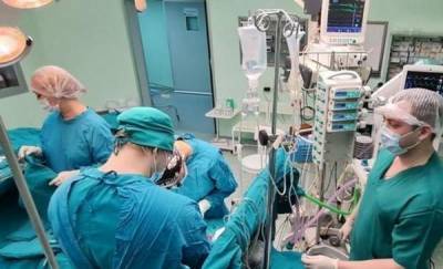В тюменской больнице спасли пациента, у которого во время операции остановилось сердце