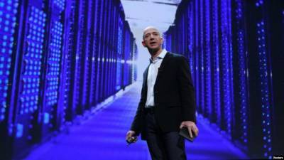 Безос планирует уйти из руководства компании Amazon