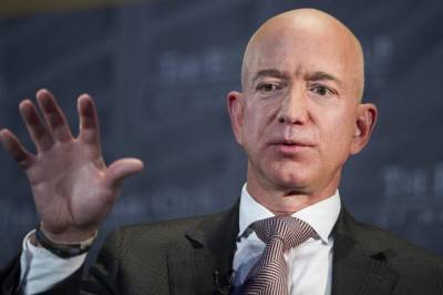 Основатель Amazon Джефф Безос уходит в отставку с поста гендиректора