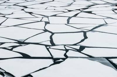Трое детей провались под лед на пруду в Нижегородской области