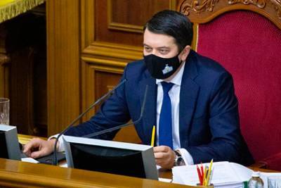 Глава Верховной Рады отказался поддержать санкции Зеленского против телеканалов