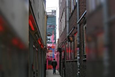 Власти Амстердама закроют квартал красных фонарей