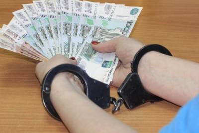 В Саратове чиновник обещал за взятку организовать подтасовку на аукционе
