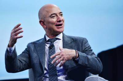 Безос спустя 26 лет решил отдать управление Amazon в другие руки