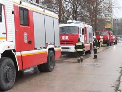 В Красноярске во время тушения пожара пропали трое спасателей