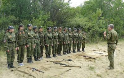 В Донецкой области открыто дело за вовлечение детей в военный конфликт - korrespondent.net - Донецкая обл.