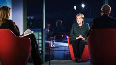 Невиновна в провале вакцинации: Меркель ловко заметает следы
