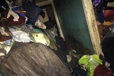 В Москве пенсионерку насмерть завалило мусором, который она годами копила в квартире