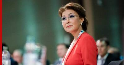 Дочь Назарбаева планирует вакцинироваться "Спутником V"