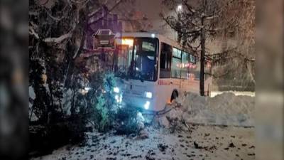 Причиной ДТП с автобусом в Красноярске могла стать усталость водителя