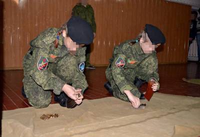 На Донбассе российские наемники готовят детей к участию в боевых действиях: фото