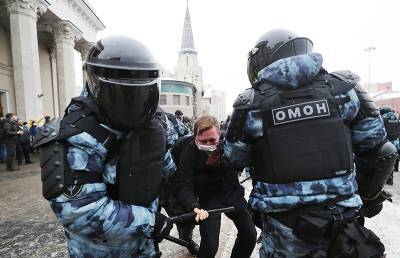Кремль оценил действия силовиков на протестах в России