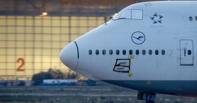 Украина ввела санкции против авиакомпаний, летающих в Россию и временно оккупированный Крым