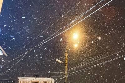 Дорожные полицейские предупредили водителей Тверской области о снегопаде