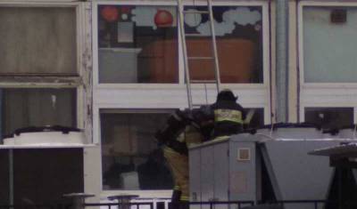 Пятерых человек спасли из горящего бизнес-центра в Москве
