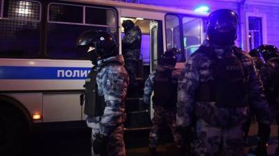 Марин Литвинович - Двух трансгендеров задержали на незаконной акции в Москве - 5-tv.ru - Москва