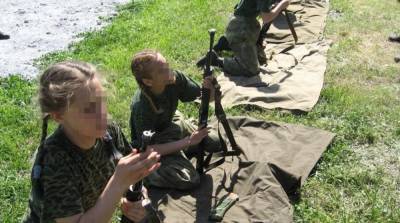 На Донбассе детей готовят к участию в боевых действиях – Офис генпрокурора