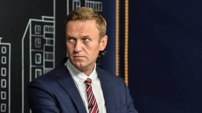 Команда ФБК устроила "благотворительную акцию" для Навального и его жены