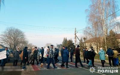 На Буковине протестующие против высоких цен на газ перекрыли трассу