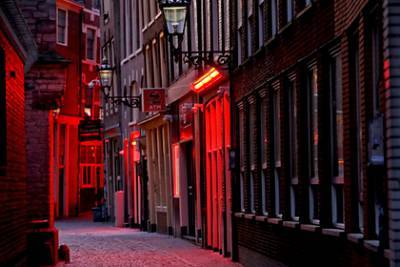 В центре Амстердама закроют «квартал красных фонарей»