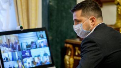 Зеленский объяснил свое решение о блокировке телеканалов