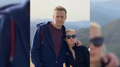 Сторонники Навального собирали деньги с подписчиков для его жены