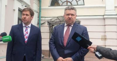 Адвокаты Порошенко требуют привлечь к ответственности Деркача и Дубинского за антиукраинскую деятельность