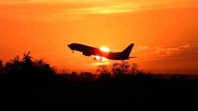 Украина ввела санкции против авиакомпаний JET4U S.R.L. и JET4U LDA, за полеты в РФ