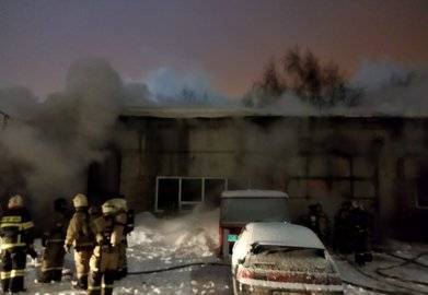 В Уфе в пожаре на складе погиб один человек