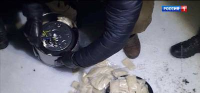 Недалеко от Чертково донские пограничники задержали контрабандиста с 3 кг наркотиков
