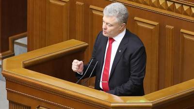 Порошенко поддержал санкции Зеленского против украинских телеканалов